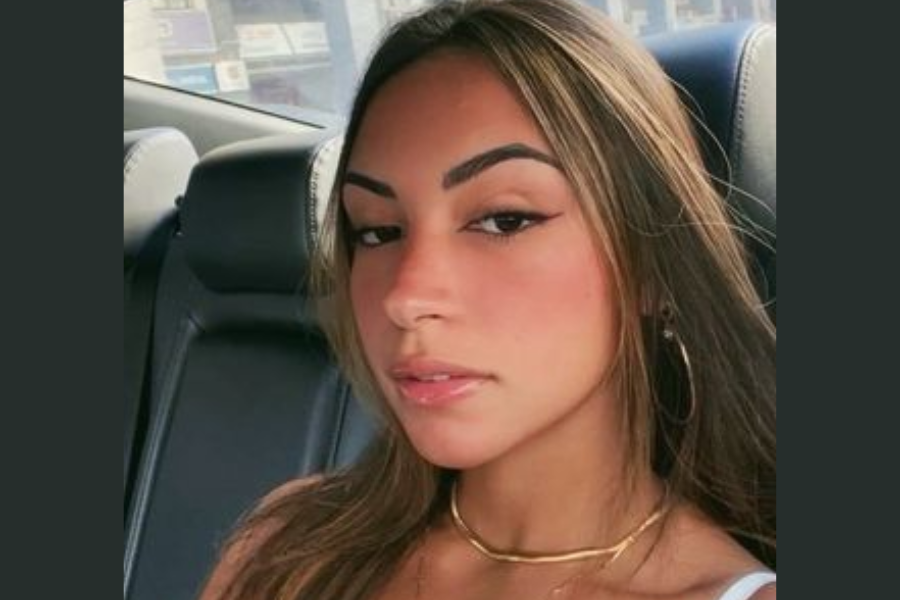 gabriela moura age