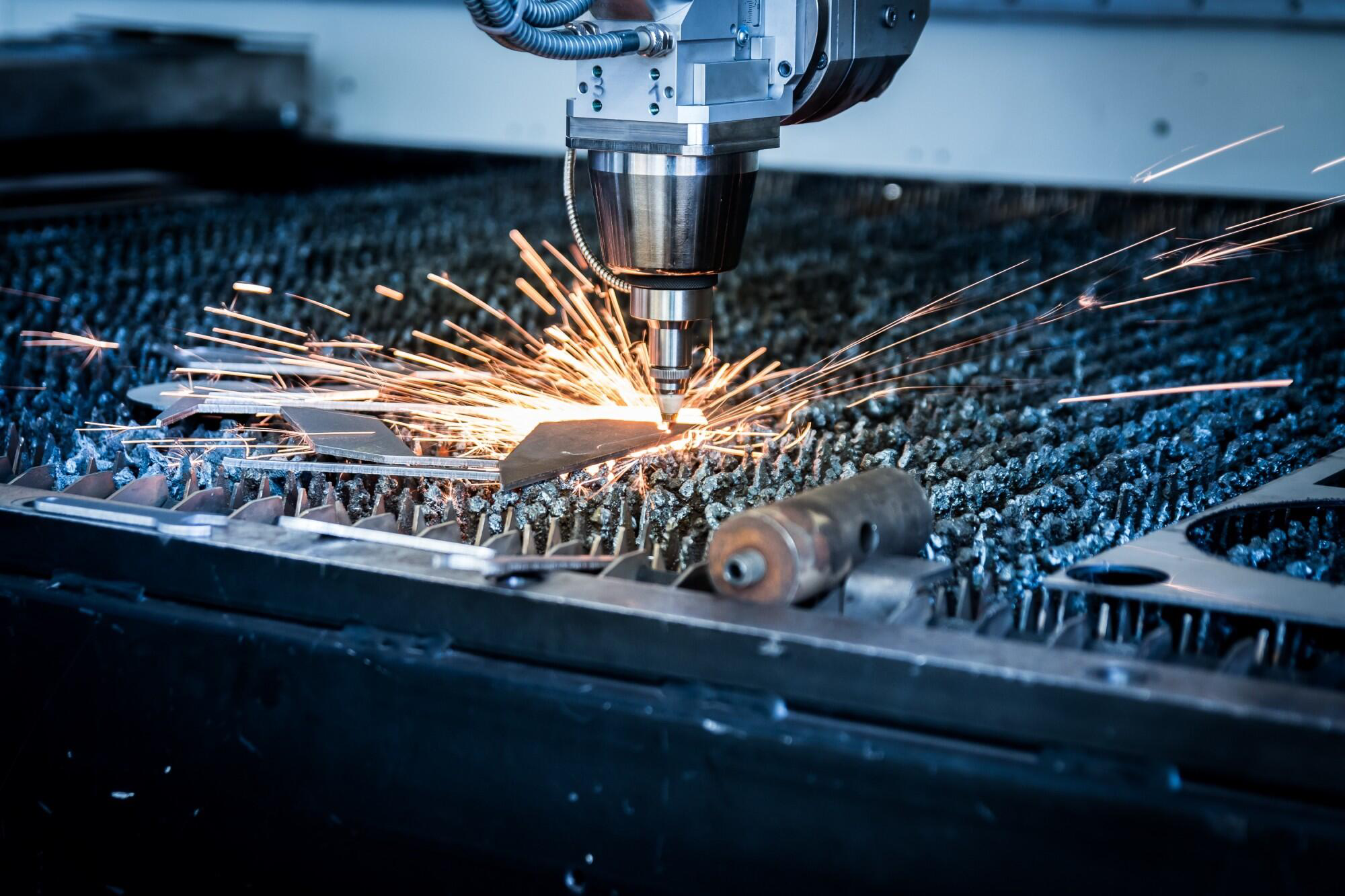 metal cutting laser